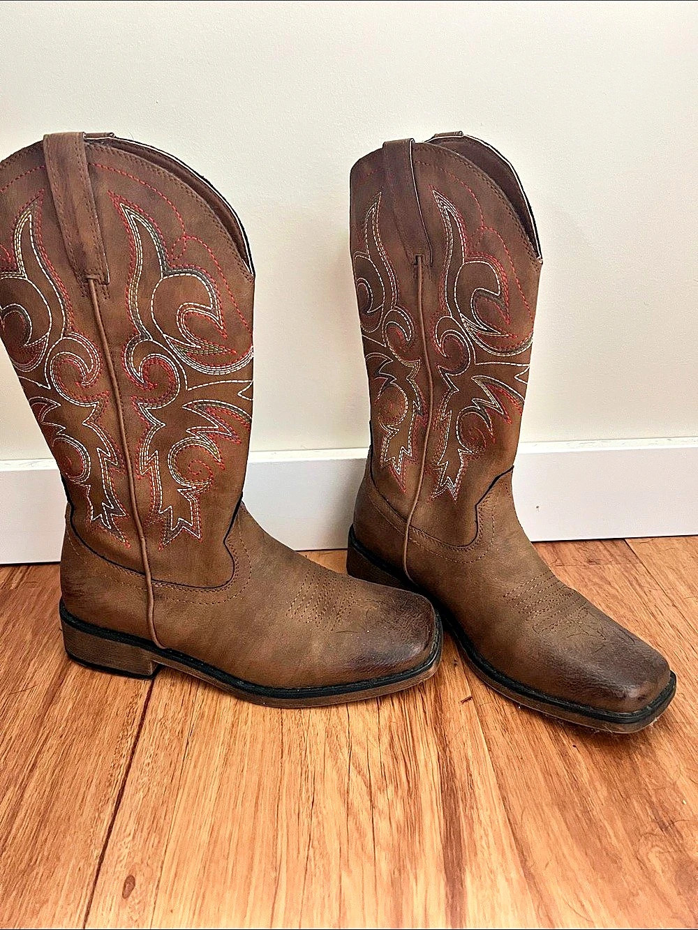 Women's Brown Embroidered Western Boots